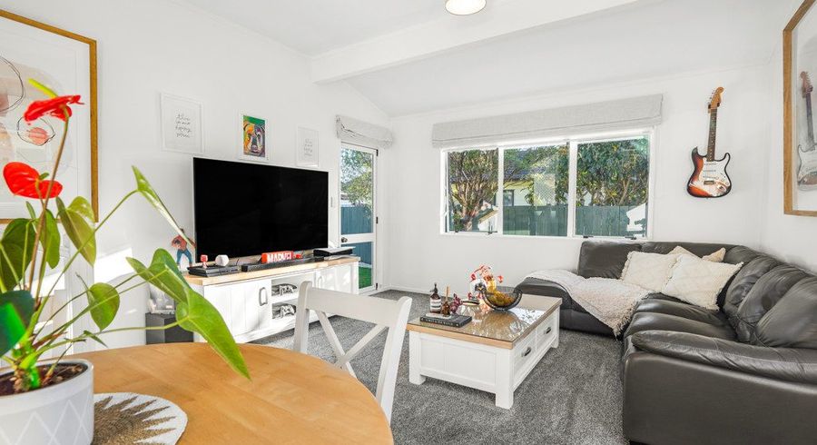  at 5A Glenbrook Grove, Naenae, Lower Hutt