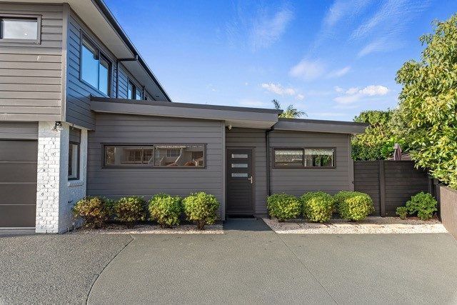  at 4 Milford Park Place, Milford, Auckland