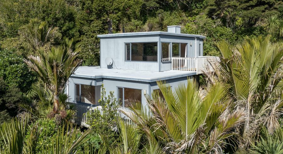  at 19 Rayner Road, Piha, Waitakere City, Auckland