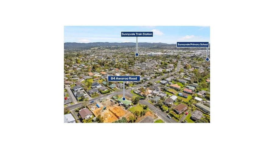  at 84 Awaroa Road, Sunnyvale, Waitakere City, Auckland