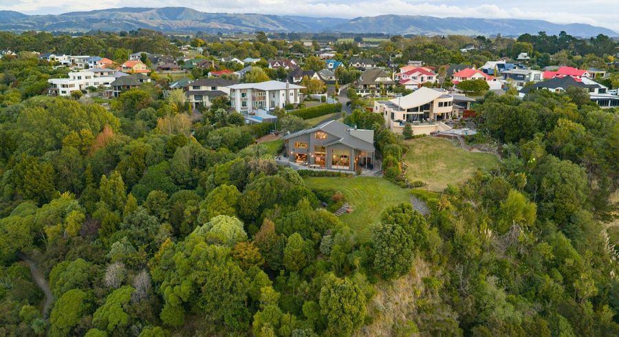  at 45 The Strand, Fitzherbert, Palmerston North, Manawatu / Whanganui