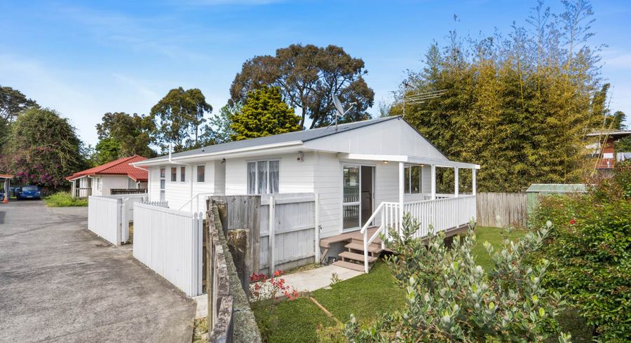  at 39E Margate Road, Blockhouse Bay, Auckland