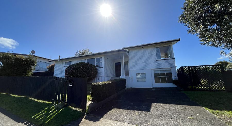  at 39 Riverhills Avenue, Pakuranga Heights, Manukau City, Auckland