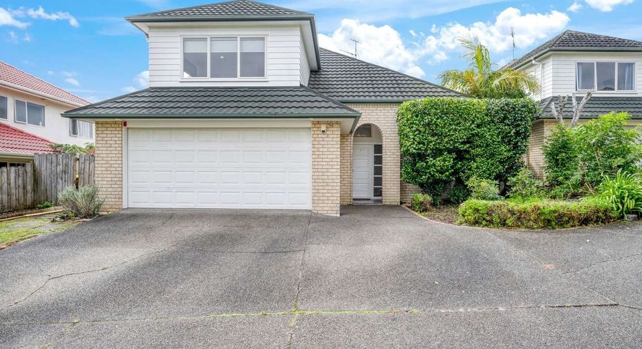  at 1/14 Casabella Court, Northpark, Auckland