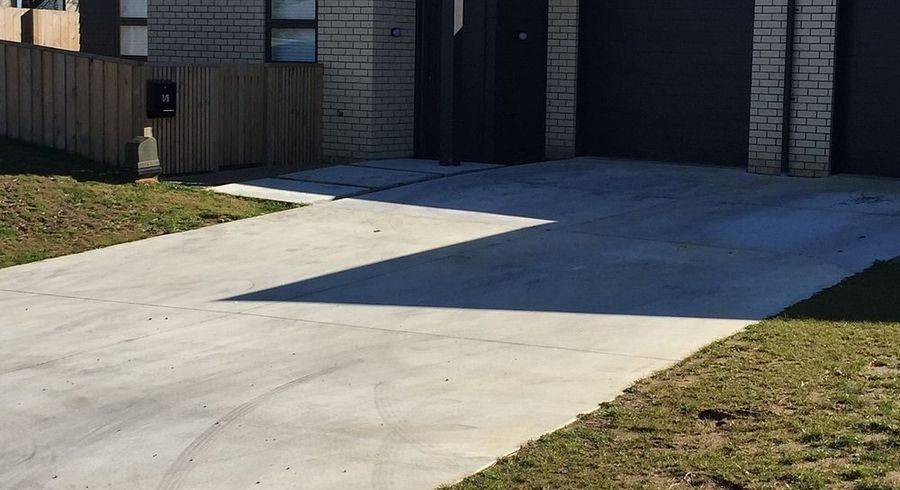  at 2/6 Church Road, Pukete, Hamilton