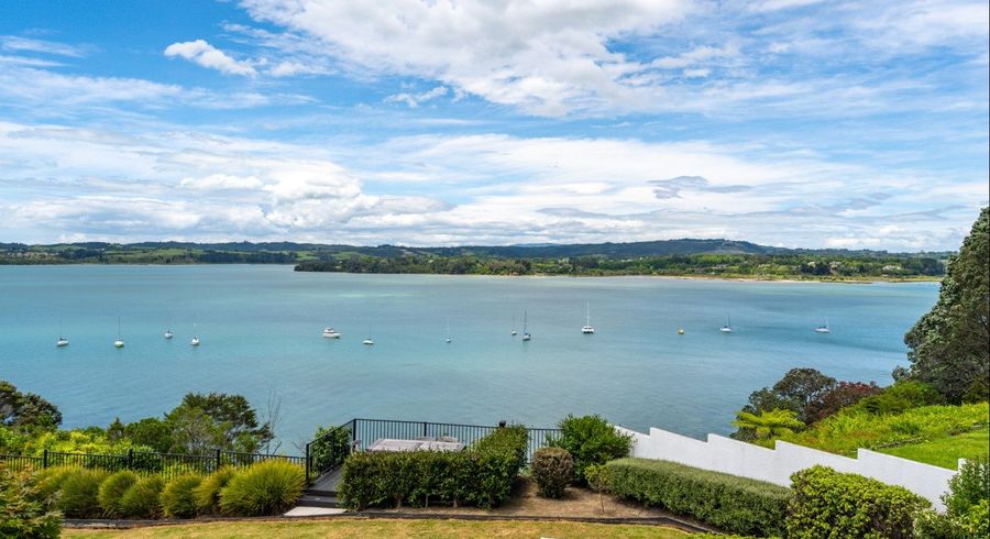  at 121 Pah Road, Cockle Bay, Manukau City, Auckland