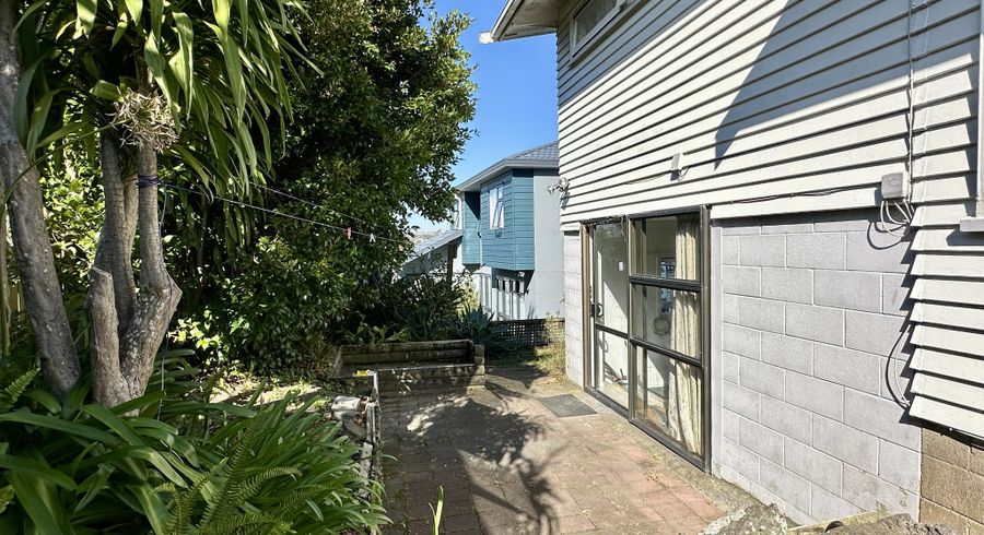  at 1-14 Graham Bell Ave, Mount Roskill, Auckland City, Auckland