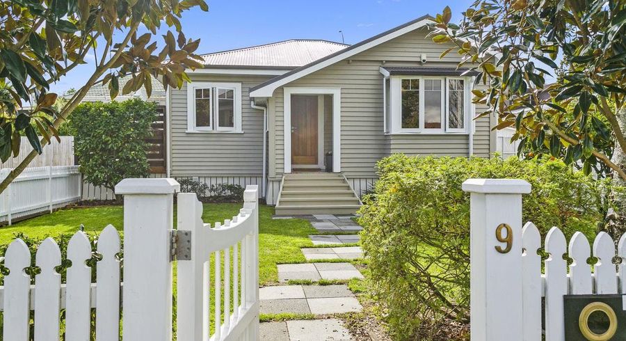  at 9 Bretton Terrace, Hillcrest, Hamilton