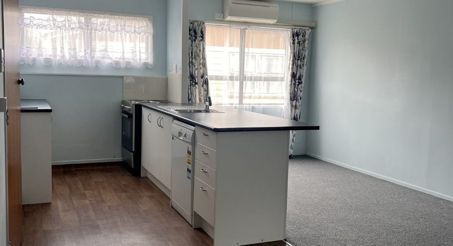  at 4/16 Wellington Street, Hamilton East, Hamilton