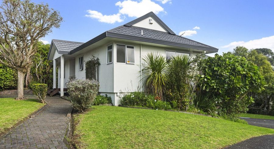  at 35 Rifleman Rise, Unsworth Heights, North Shore City, Auckland