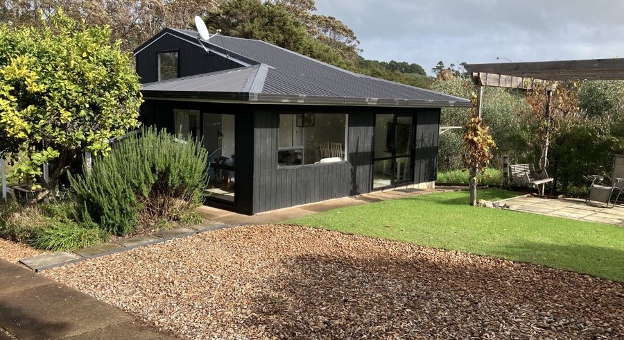  at Onetangi, Waiheke Island, Auckland