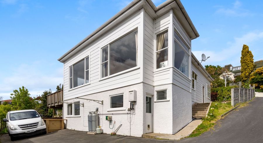  at 33 Easther Crescent, Kew, Dunedin