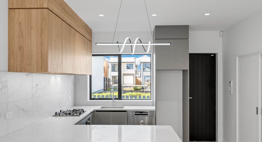  at 16 Tukauri Place, Papakura, Papakura, Auckland