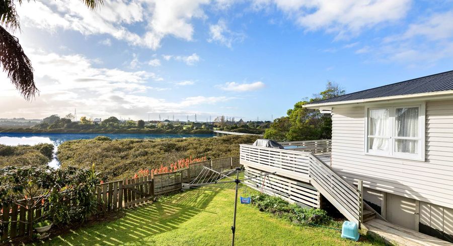  at 22 Cracroft Street, Otahuhu, Auckland