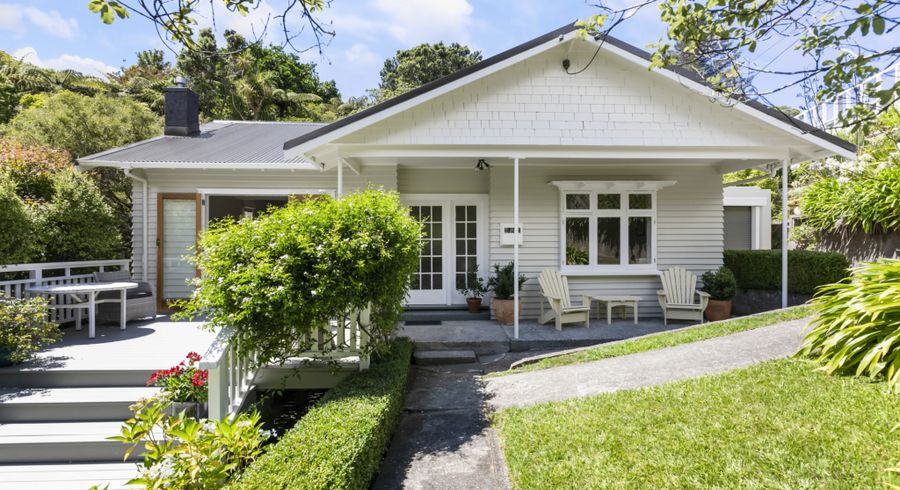  at 12 Albemarle Road, Northland, Wellington