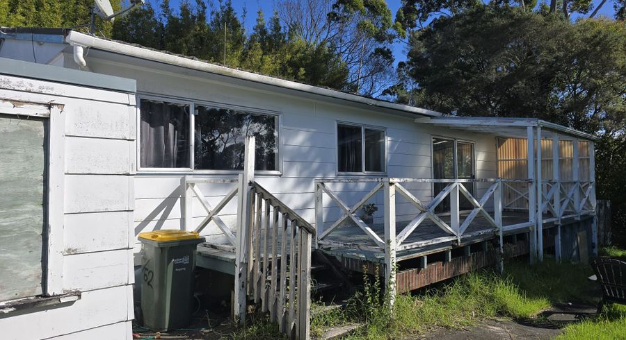  at 4/52 Tudor Road, Henderson, Waitakere City, Auckland