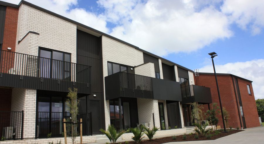  at 10 Humphreys Place, Mangere, Manukau City, Auckland