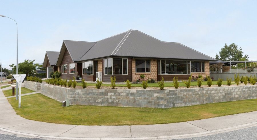  at 2 Elizabeth Place, Clyde, Clyde