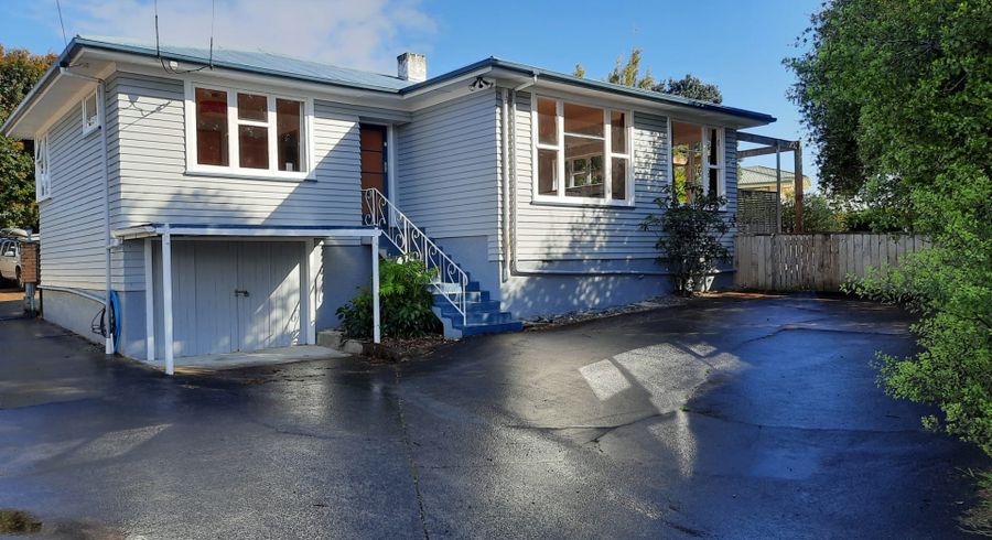  at 9 Whitney Street, New Windsor, Auckland
