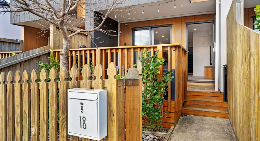  at 9/18 Hewlett Road, Massey, Auckland