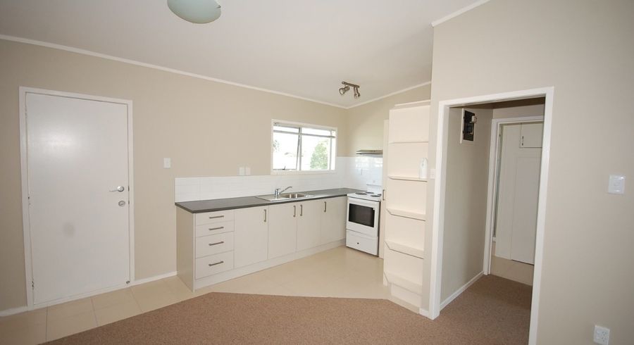  at 2/68 Olsen Avenue, Hillsborough, Auckland