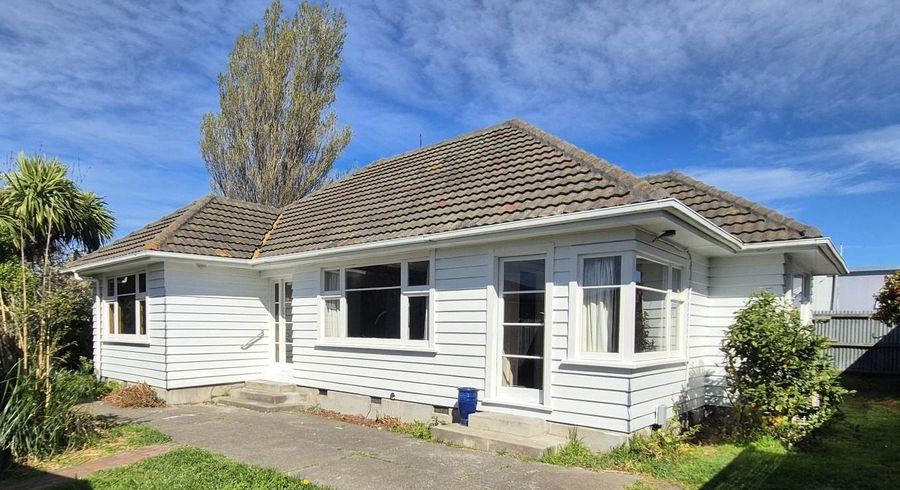  at 32 Bower Avenue, New Brighton, Christchurch City, Canterbury