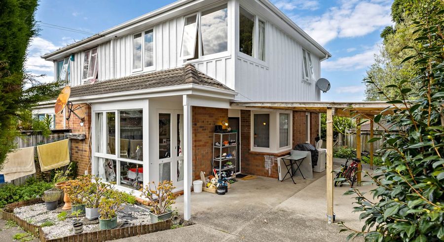  at 5/92 Owairaka Avenue, Owairaka, Auckland