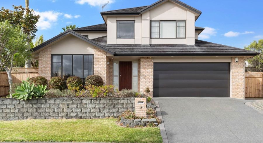  at 18 Valderama Drive, Flat Bush, Auckland