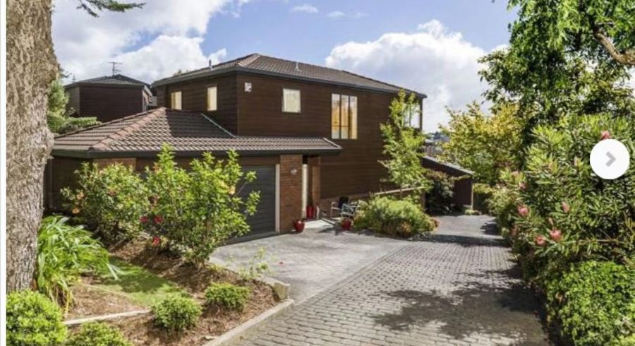  at 2/295 East Coast Road, Mairangi Bay, North Shore City, Auckland