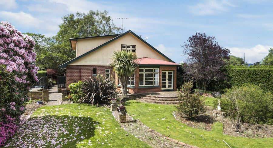  at 936 Maungatua Road, Berwick