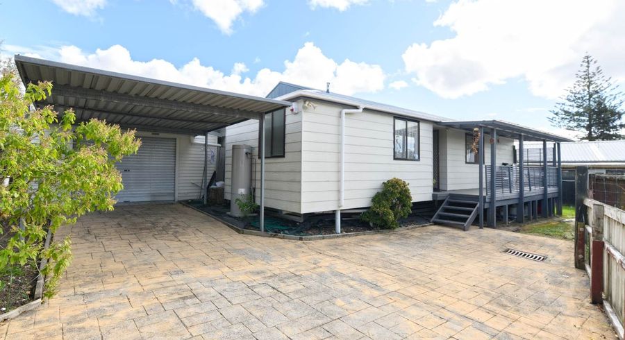  at 25 Glen Close, Glen Eden, Waitakere City, Auckland