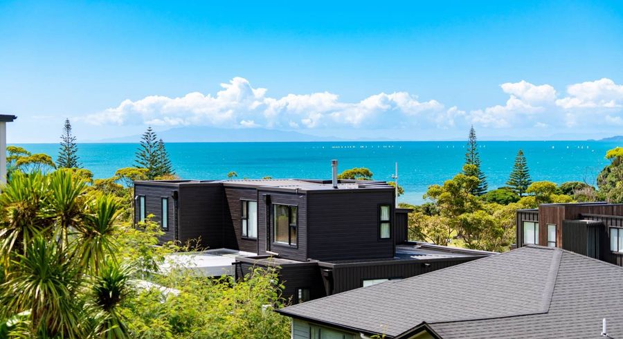  at 8 Shelby Place, Long Bay, North Shore City, Auckland