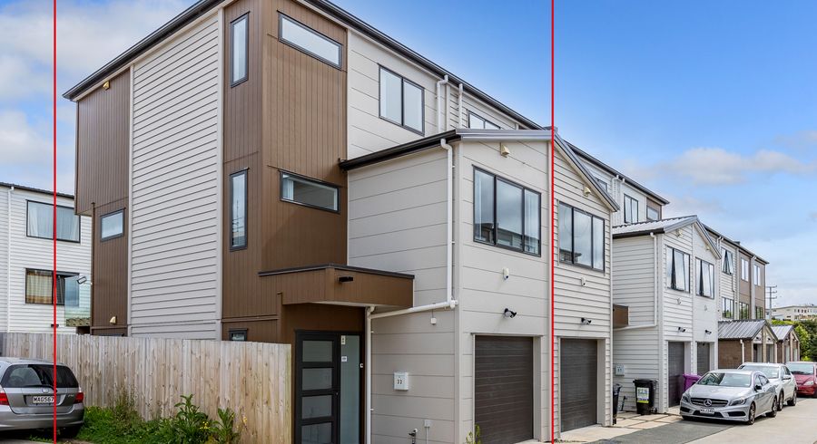  at 33 Bloom Crescent, Sunnyvale, Auckland