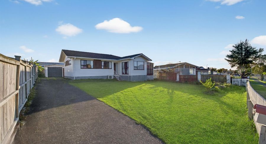  at 9 Shalimar Place, Clover Park, Manukau City, Auckland