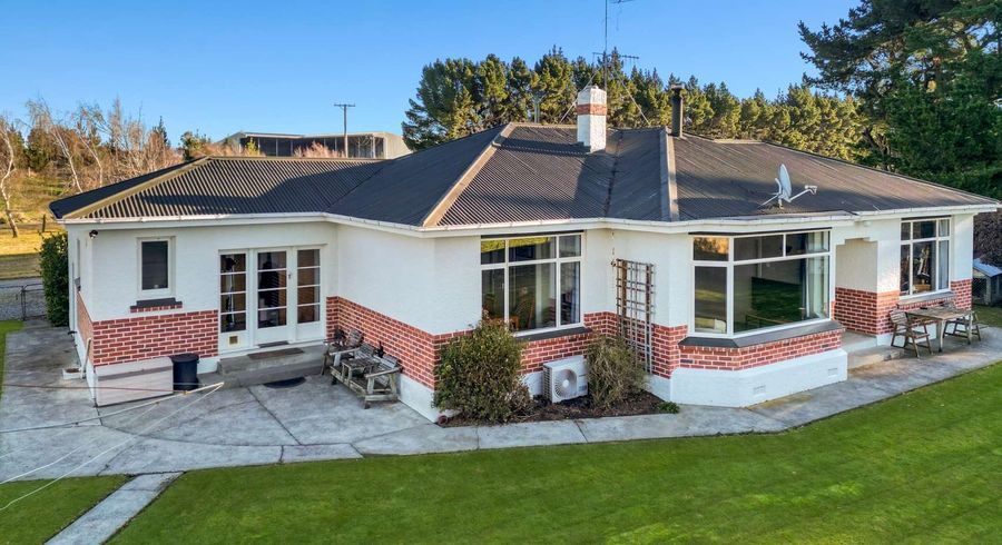  at 18 Mossburn Five Rivers Road, Lumsden