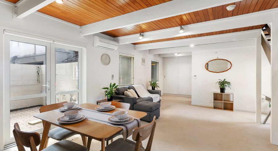  at 4 Cottleville Terrace, Thorndon, Wellington