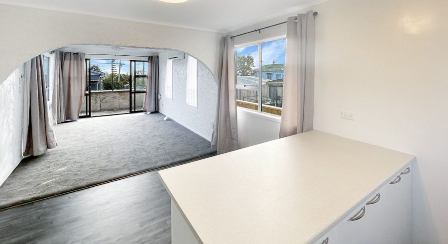  at 7A Clayburn Road, Glen Eden, Waitakere City, Auckland