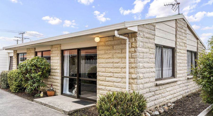  at 8B Grove Street, Saint Kilda, Dunedin, Otago