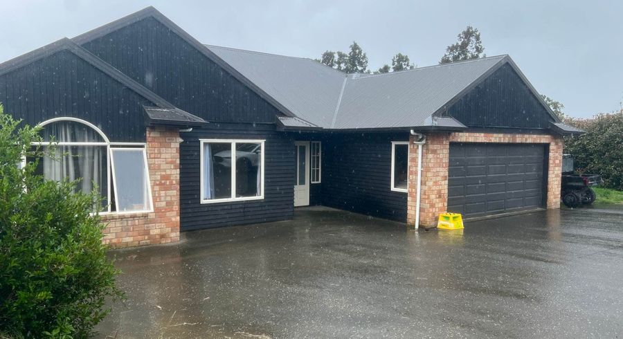  at 757 State Highway 16, Waimauku