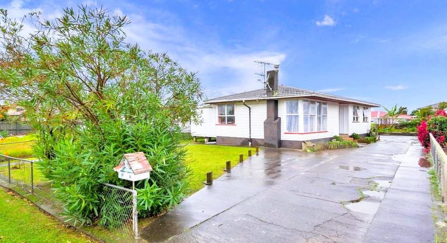  at 5 Nogat Avenue, Papatoetoe, Manukau City, Auckland