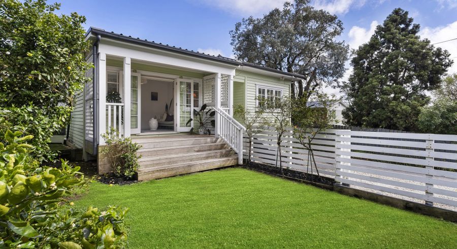  at 1527 Great North Road, Waterview, Auckland