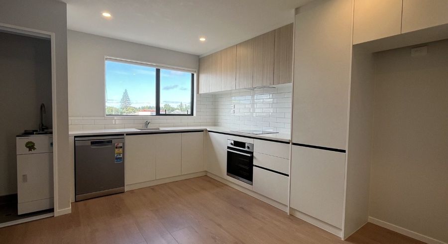  at 74 Tukari Lane, Mangere Bridge, Manukau City, Auckland