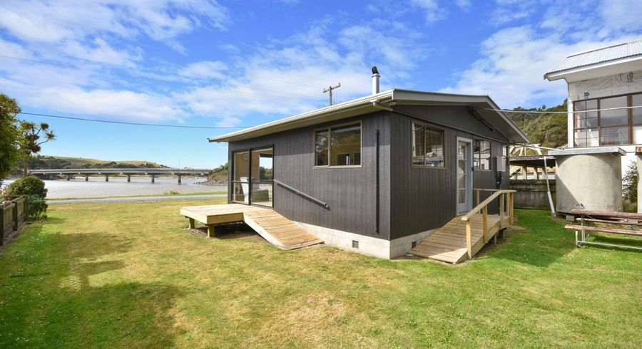  at 25 Riverside Road, Taieri Mouth, Clutha, Otago