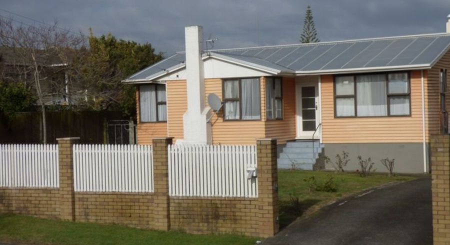  at 102 Vine Street, Mangere East, Auckland