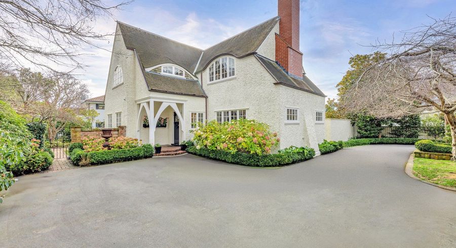  at 43 Holmwood Road, Fendalton, Christchurch City, Canterbury