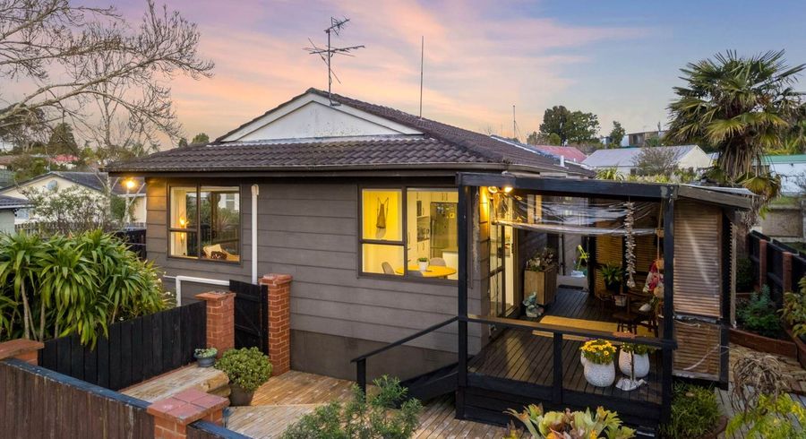  at 21B Glucina Place, Glen Eden, Auckland