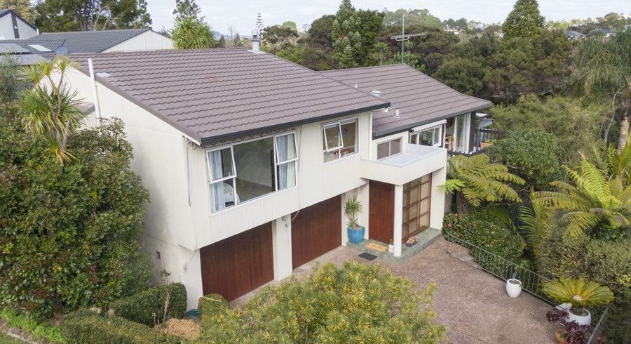  at 8 Langstone Place, Chatswood, North Shore City, Auckland