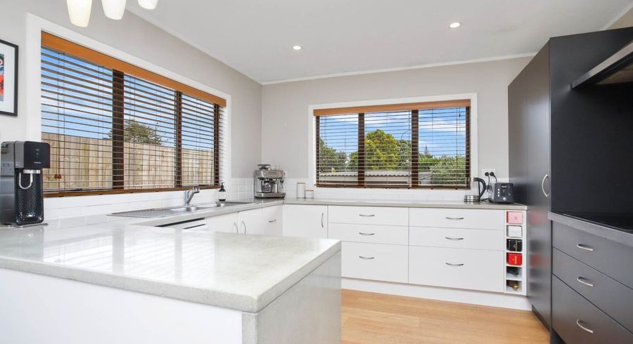  at 1/90 Rosier Road, Glen Eden, Waitakere City, Auckland