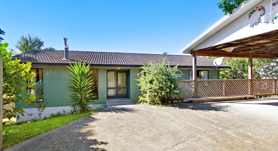  at 22 Pisces Road, Glen Eden, Auckland