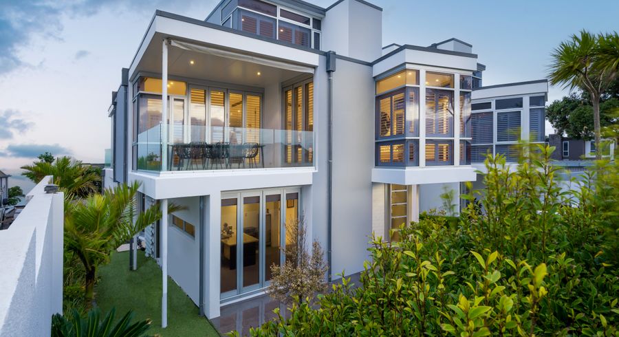  at 3/245 Hurstmere Road, Takapuna, Auckland